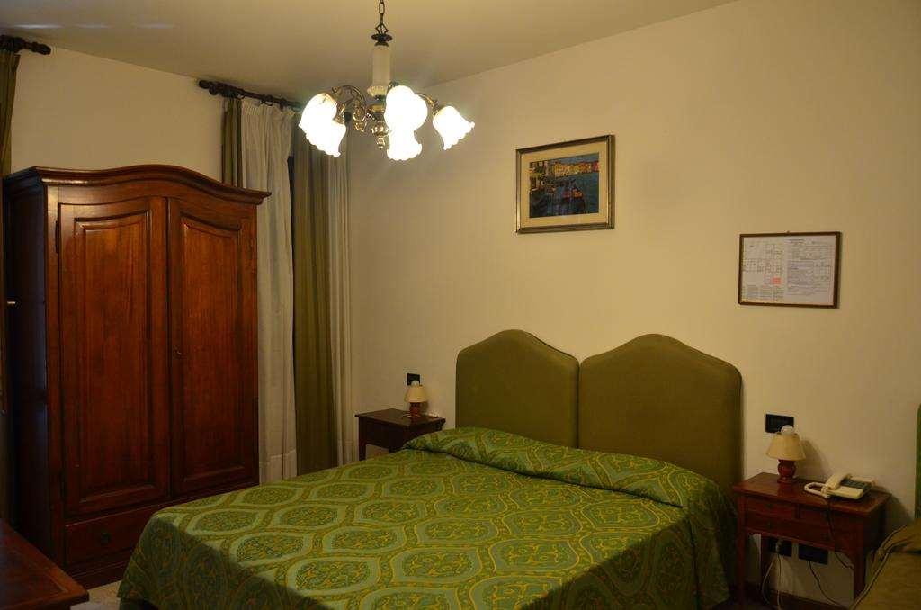 Hotel Iris Wenecja Pokój zdjęcie
